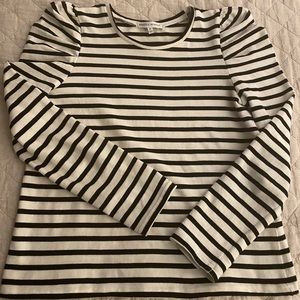 Adorable puff sleeve Rebecca Minkoff top.